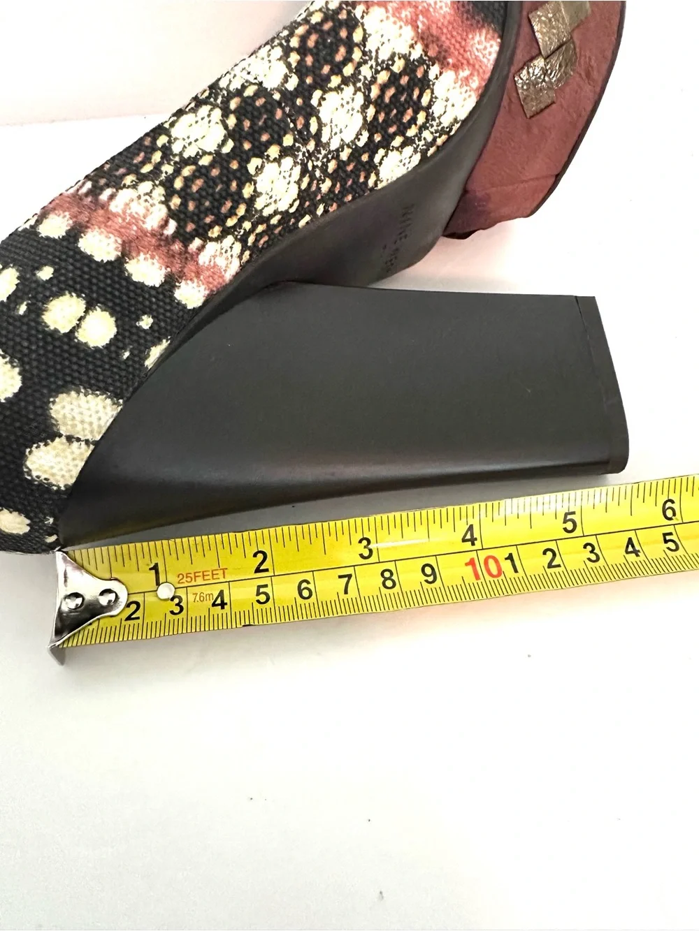 Nine West Black, Cream & Pink Patterned Platform Peep-Toe Pumps Size 7